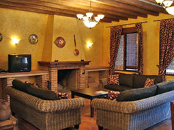 Casas rurales cerca de la Isla de Valdecañas.